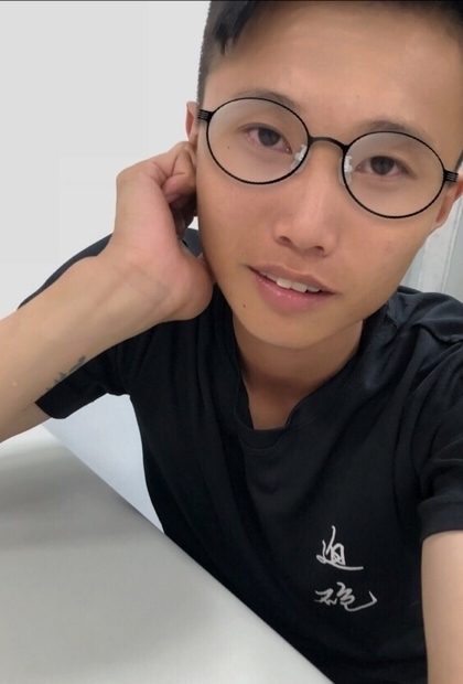 璨名的第一张照片--金门交友中心